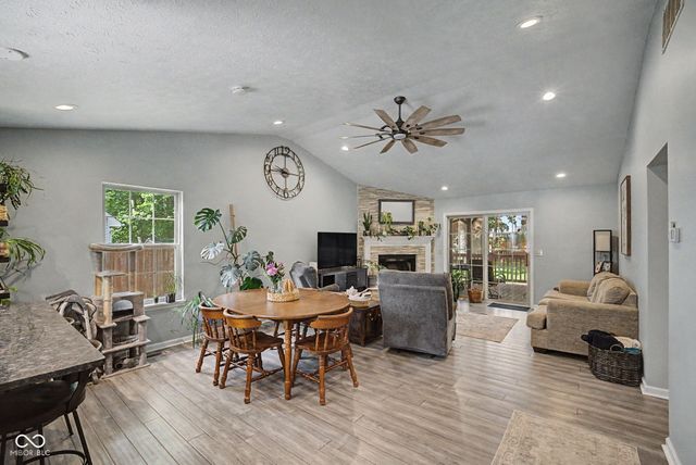 7244 Bradford Woods Way, Indianapolis, IN 46268