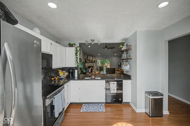 7244 Bradford Woods Way, Indianapolis, IN 46268