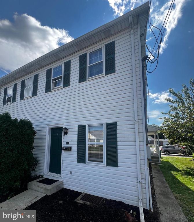 532 W MIDDLE ST, Gettysburg, PA 17325