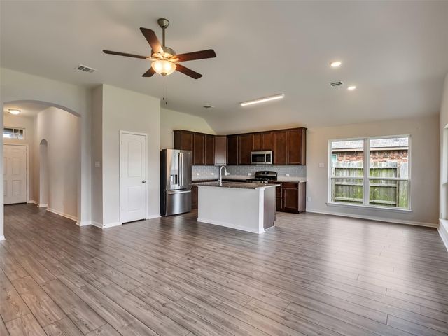 8216 Tourmaline Way, Texas City, TX 77591