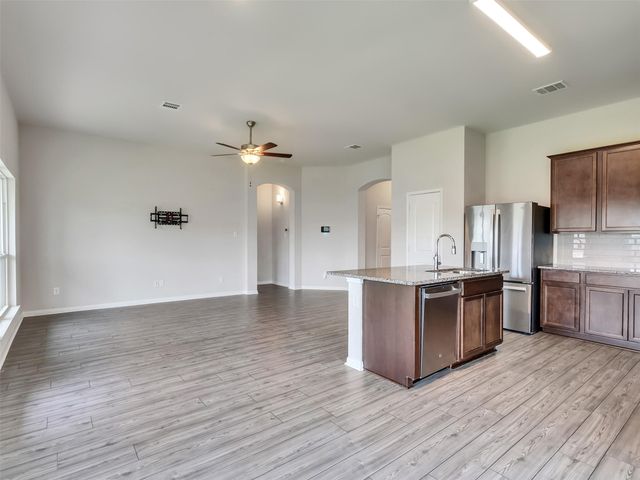8216 Tourmaline Way, Texas City, TX 77591
