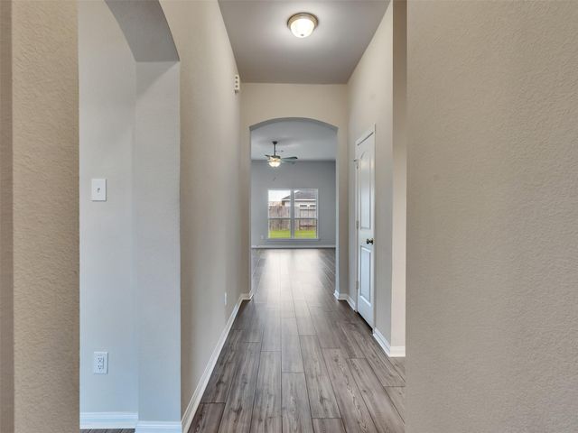 8216 Tourmaline Way, Texas City, TX 77591