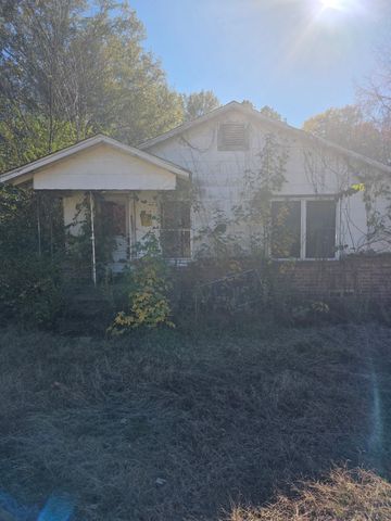 908 Burns Street, Kilgore, TX 75662