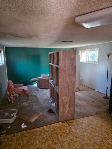 908 Burns Street, Kilgore, TX 75662