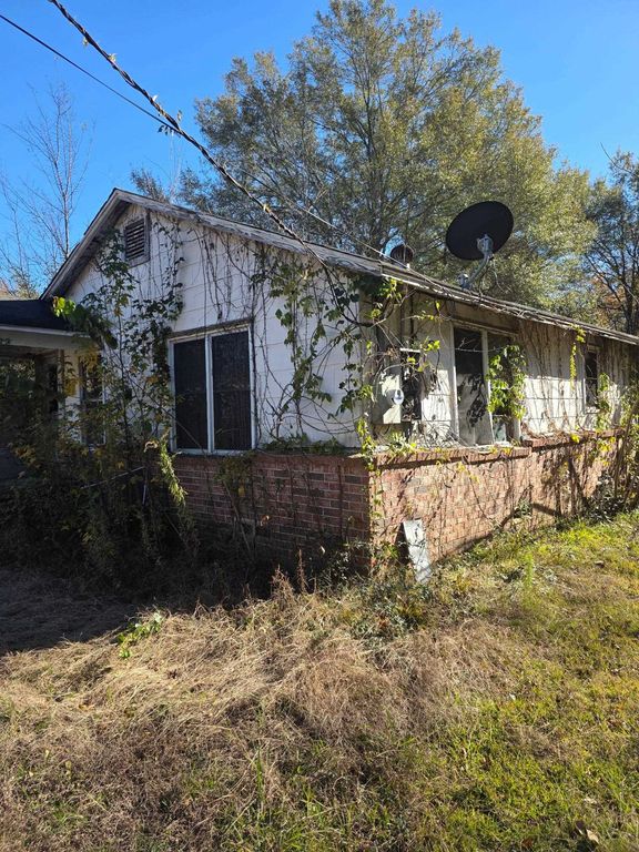 908 Burns Street, Kilgore, TX 75662