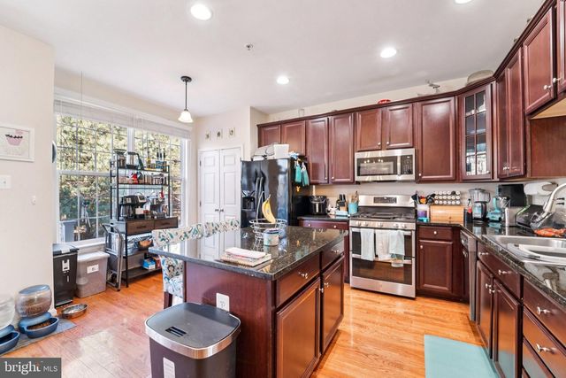 1724 JENNIFER MEADOWS CT, Severn, MD 21144