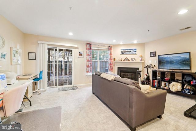 1724 JENNIFER MEADOWS CT, Severn, MD 21144