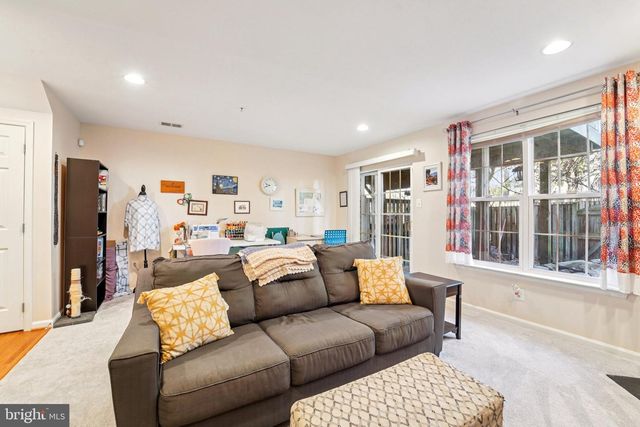 1724 JENNIFER MEADOWS CT, Severn, MD 21144