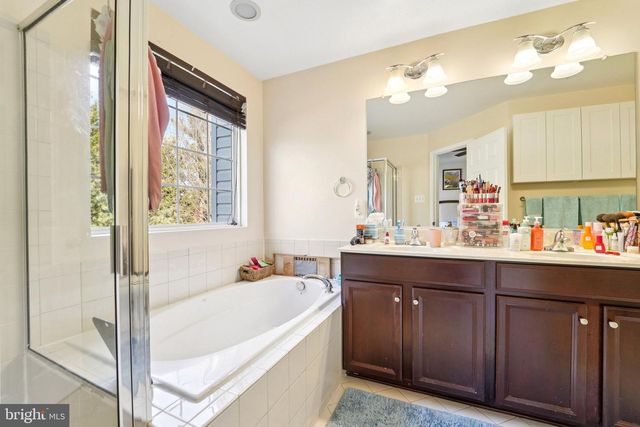 1724 JENNIFER MEADOWS CT, Severn, MD 21144