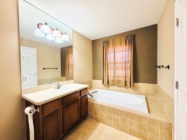 144 Center Boulevard, Wixom, MI 48393