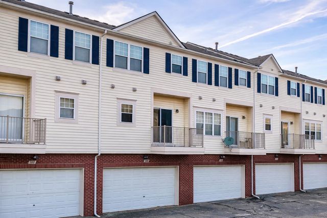 144 Center Boulevard, Wixom, MI 48393