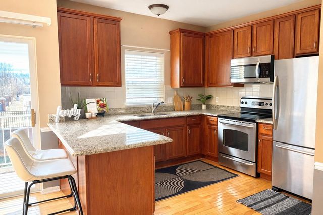 144 Center Boulevard, Wixom, MI 48393