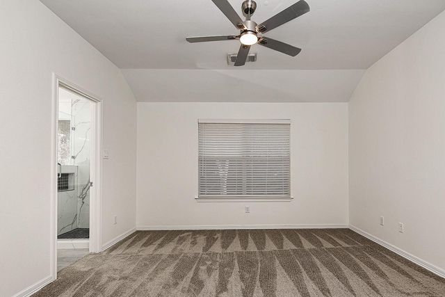 7 Peach Ridge Drive, The Woodlands, TX 77382