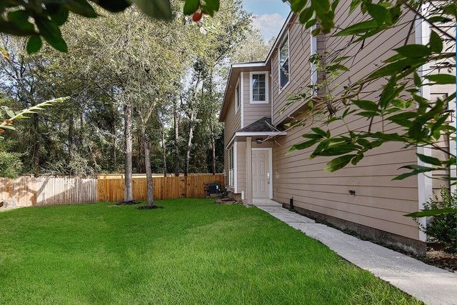 7 Peach Ridge Drive, The Woodlands, TX 77382