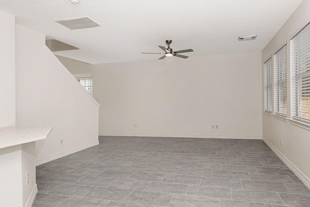 7 Peach Ridge Drive, The Woodlands, TX 77382