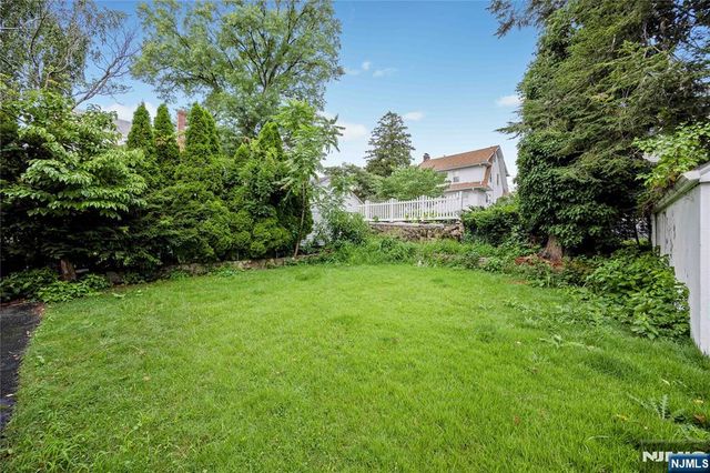 1 Garden Court, Garfield, NJ 07026