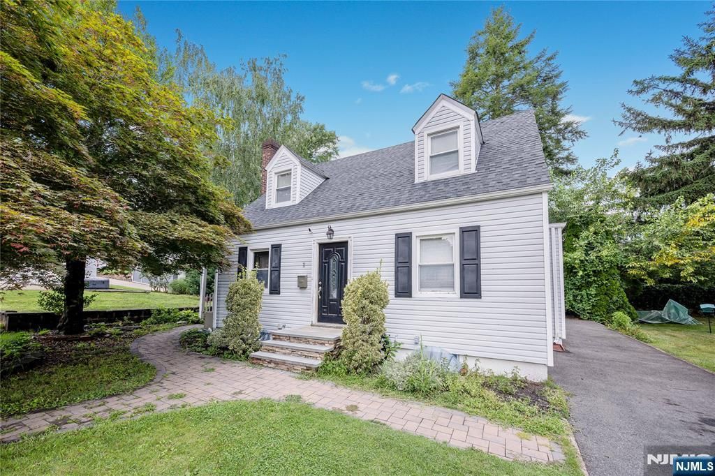 1 Garden Court, Garfield, NJ 07026