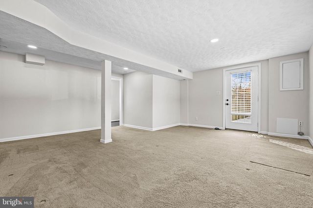 6813 DERRELL CT, Alexandria, VA 22307