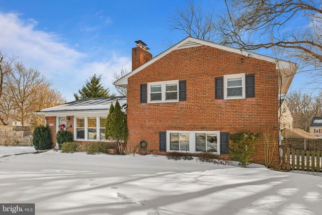 6813 DERRELL CT, Alexandria, VA 22307