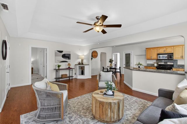 137 Earl Ave, Roseville, CA 95678