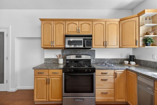 137 Earl Ave, Roseville, CA 95678