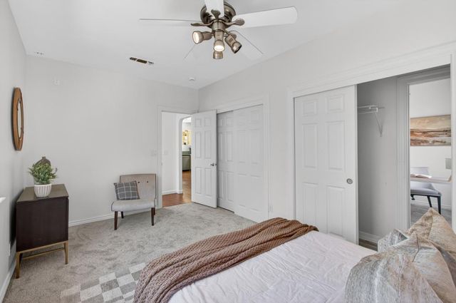 137 Earl Ave, Roseville, CA 95678