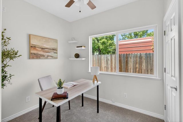 137 Earl Ave, Roseville, CA 95678