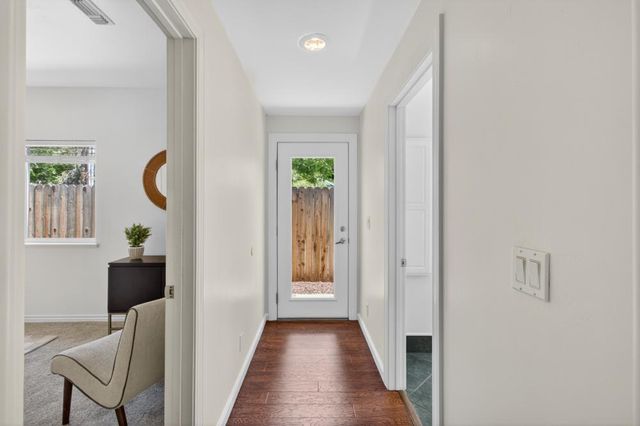 137 Earl Ave, Roseville, CA 95678