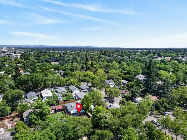 137 Earl Ave, Roseville, CA 95678