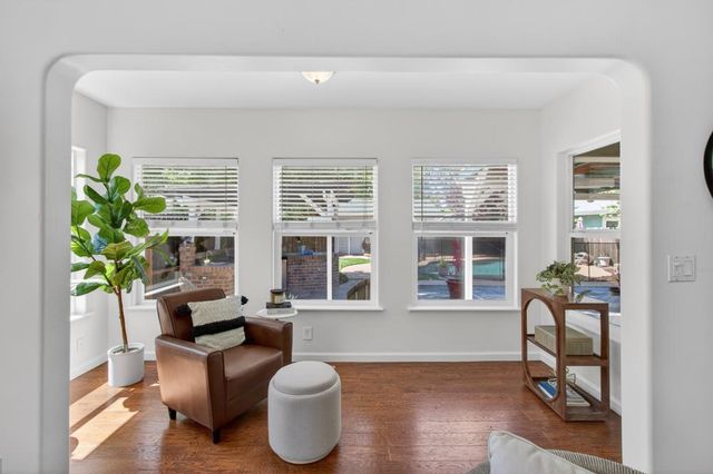 137 Earl Ave, Roseville, CA 95678