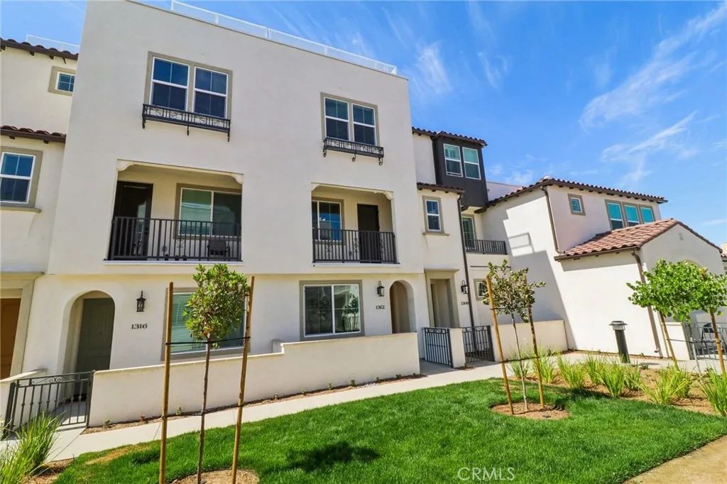 1306 Cantada Court, El Cajon, CA 92019