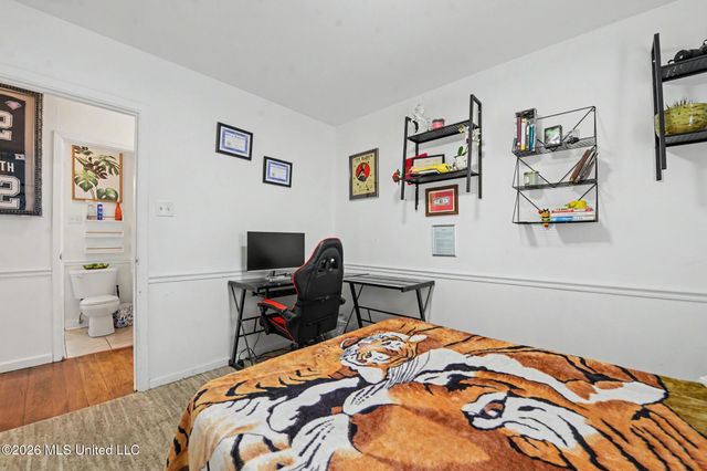 1095 Columbus Street, Biloxi, MS 39530