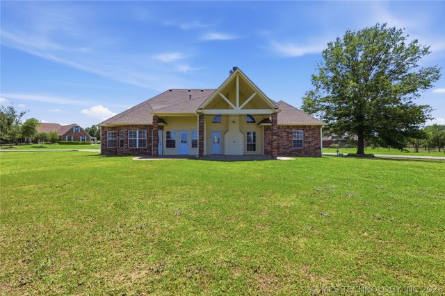 12512 N 165th East Avenue, Collinsville, OK 74021
