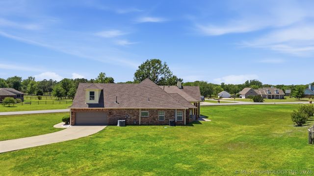 12512 N 165th East Avenue, Collinsville, OK 74021
