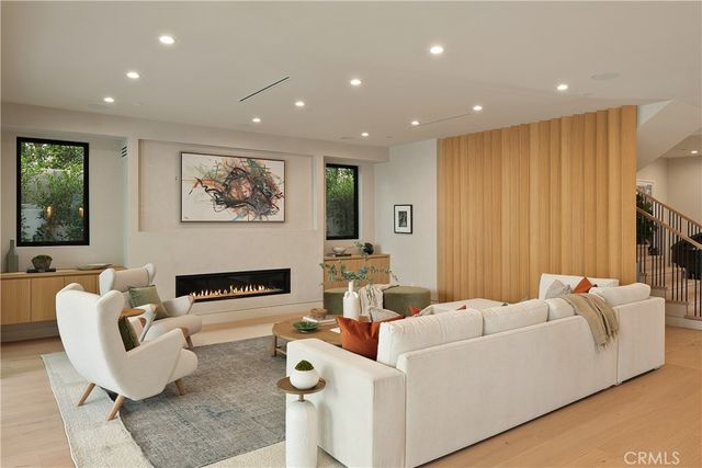 3720 Goodland Avenue, Studio City, CA 91604