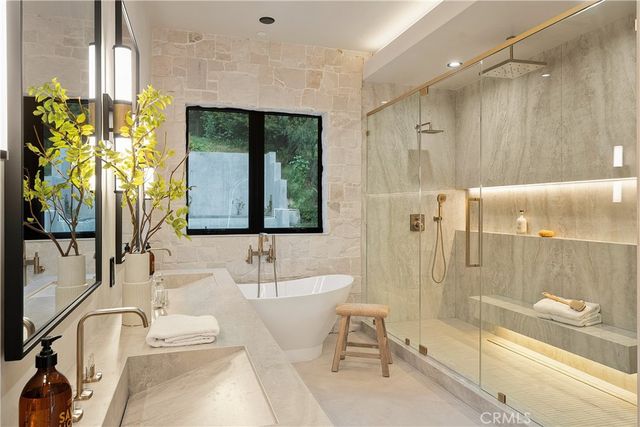 3720 Goodland Avenue, Studio City, CA 91604