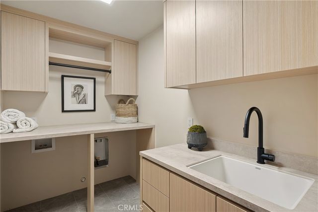 3720 Goodland Avenue, Studio City, CA 91604