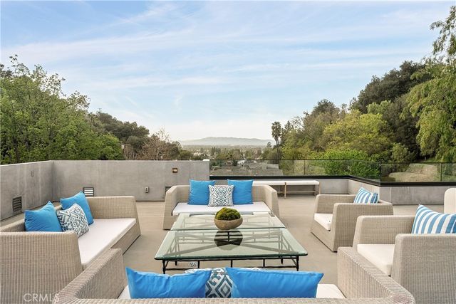3720 Goodland Avenue, Studio City, CA 91604