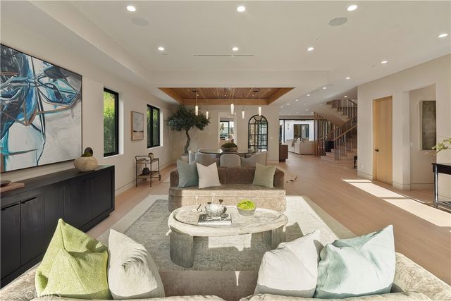 3720 Goodland Avenue, Studio City, CA 91604