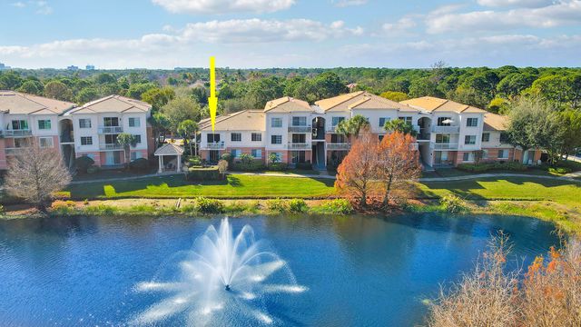 9212 W Myrtlewood Circle W, Palm Beach Gardens, FL 33418