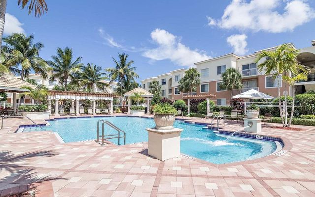 9212 W Myrtlewood Circle W, Palm Beach Gardens, FL 33418