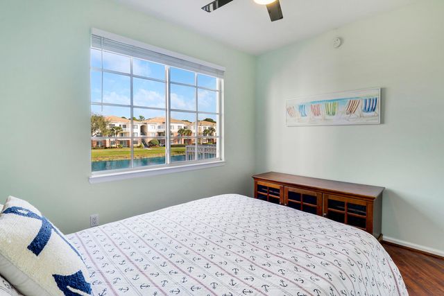9212 W Myrtlewood Circle W, Palm Beach Gardens, FL 33418