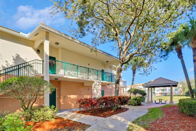 9212 W Myrtlewood Circle W, Palm Beach Gardens, FL 33418