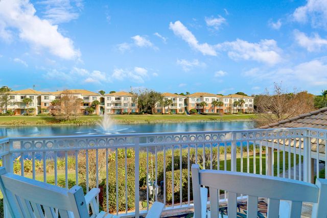 9212 W Myrtlewood Circle W, Palm Beach Gardens, FL 33418