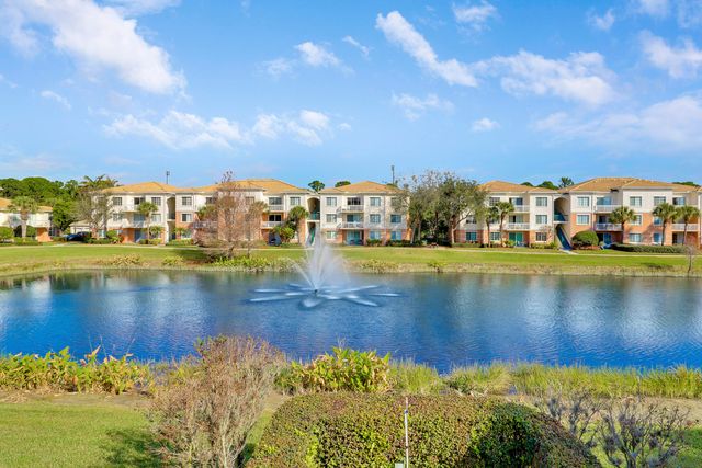 9212 W Myrtlewood Circle W, Palm Beach Gardens, FL 33418