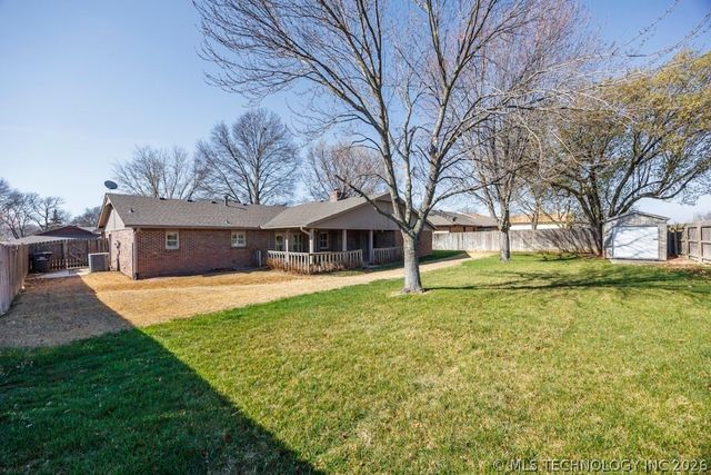 6008 Martin Place, Bartlesville, OK 74006