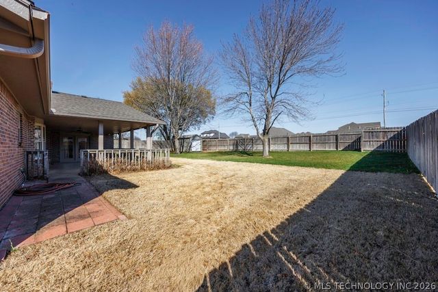 6008 Martin Place, Bartlesville, OK 74006