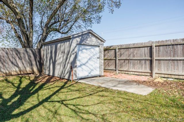 6008 Martin Place, Bartlesville, OK 74006