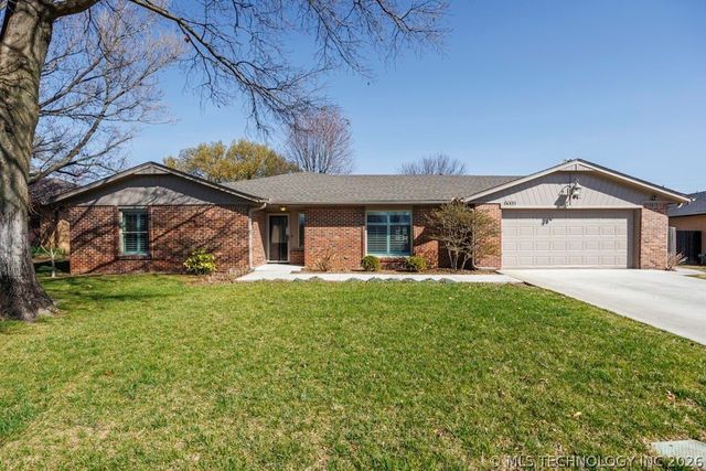 6008 Martin Place, Bartlesville, OK 74006