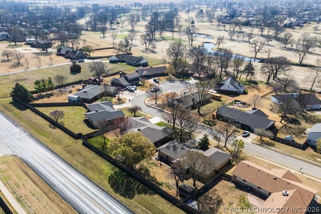 6008 Martin Place, Bartlesville, OK 74006